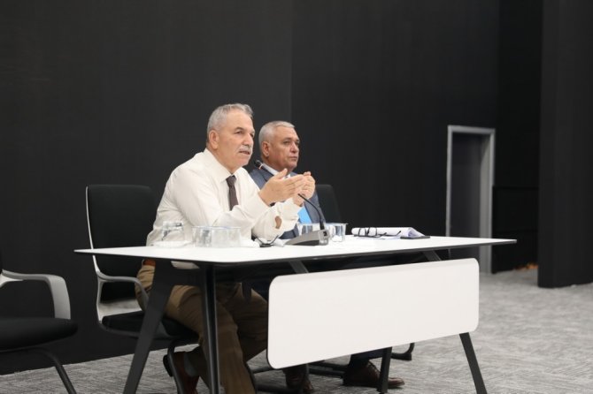 “Yaptığınız hata belediyenin kurumsal kimliğini etkiler”