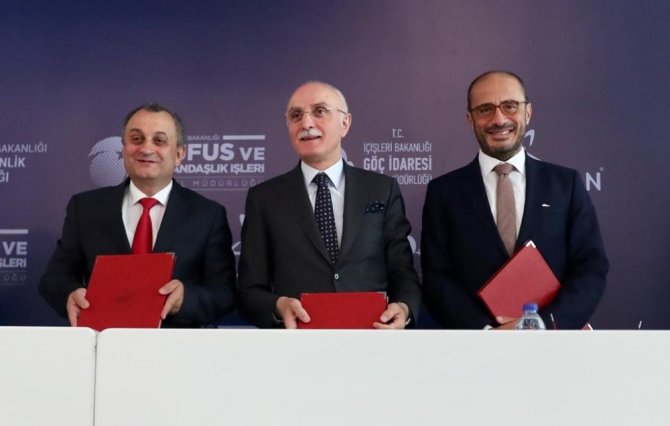 “Özgün bir yöntemle ve teknikle yansımayla ilgili çalışmalarda çözümlendi”