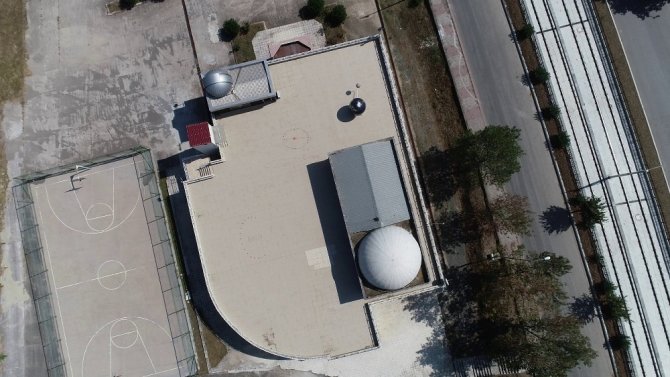 220 bin kişi uzayı izledi