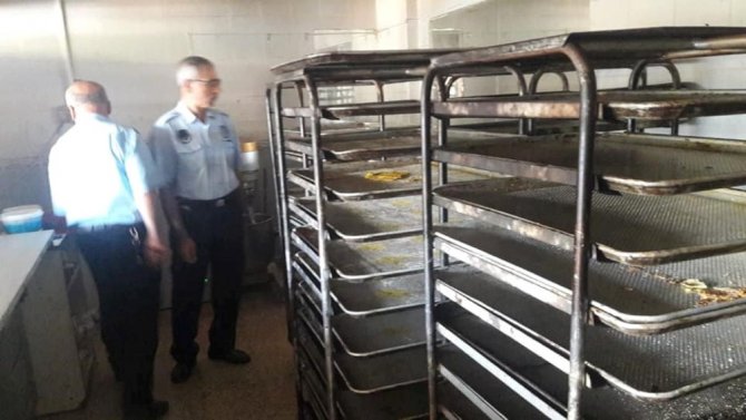 Adıyaman Belediyesi Zabıta Müdürlüğüne bağlı ekiplerinden fırın denetimi