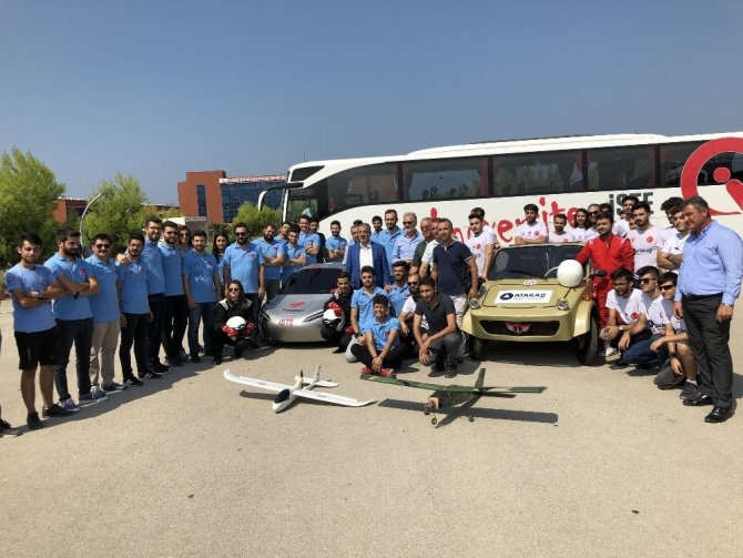 İskenderun’da üniversite öğrencileri insansız hava aracı ve hidrojenle çalışan otomobil yaptı