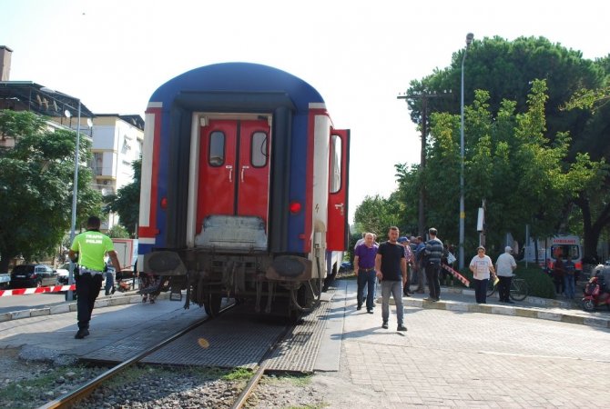 Manisa'da Trenin altında kalan şahıs öldü