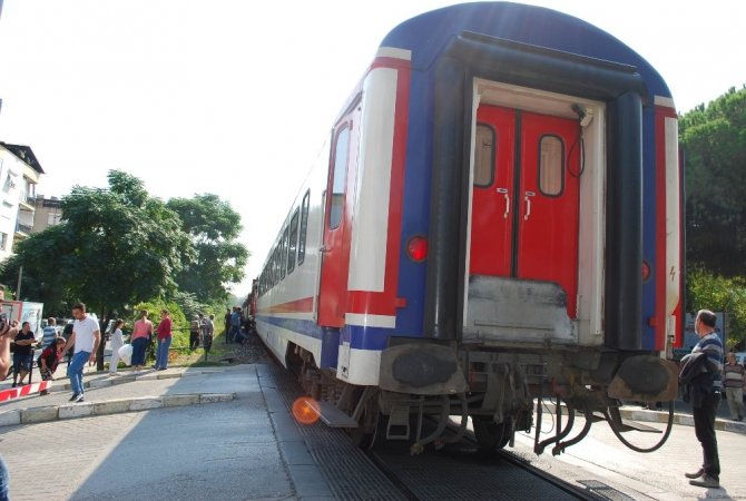Manisa'da Trenin altında kalan şahıs öldü