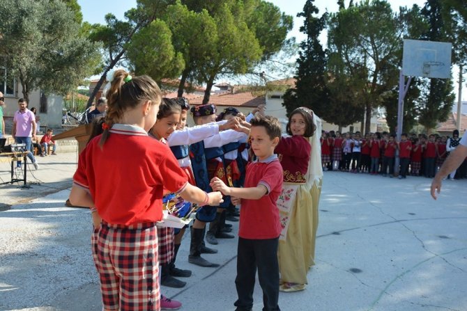 Selendi’de İlköğretim Haftası kutlandı