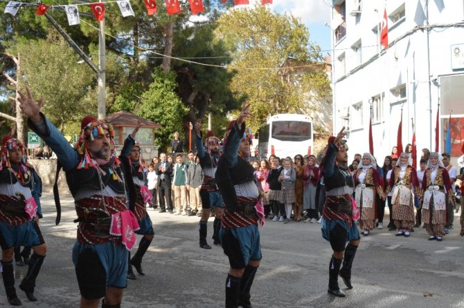Ayvacık’ta kurtuluş coşkusu