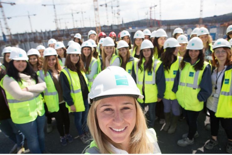 Ebru Özdemir’den senaristlere çağrı!