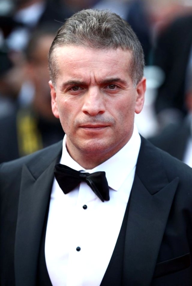 Ailecek Şaşkınız filminin konusu nedir? Oyuncuları kimdir?