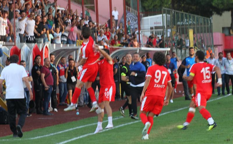 Pendikspor galibiyetle hedefine bir adım daha yaklaştı