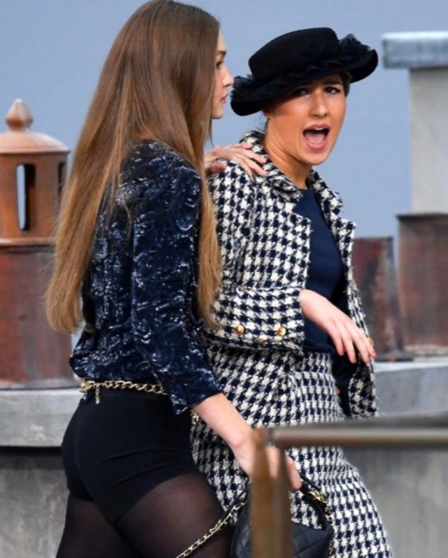 Gigi Hadid podyuma çıkan kadını kovdu