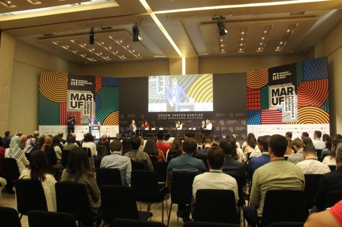 Zeytinburnu Belediye Başkanı Arısoy, “50 bin ile 70 bin arasında göçmene ev sahipliği yapıyoruz”