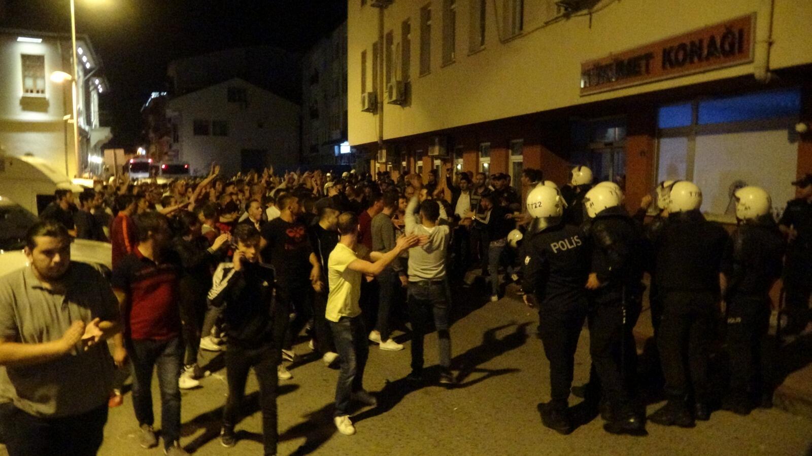 16 yaşındaki çocuğun cinsel istismarına halk tepkisi