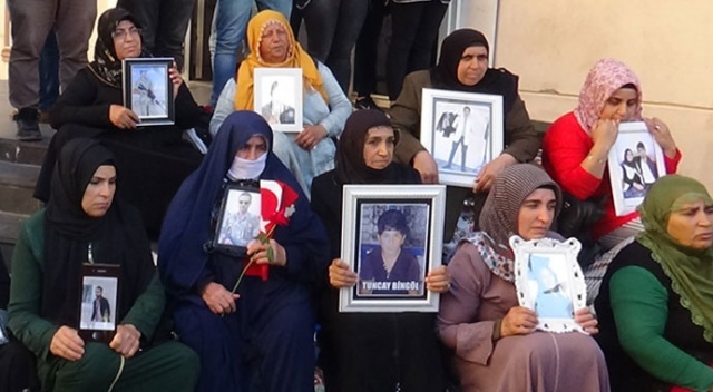 Diyarbakır'daki evlat nöbeti tutuan aileler yapılan tehditler devam ediyor