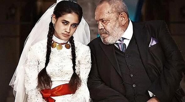 Meltem Miraloğlu'nun oynadığı çocuk 'gelin rolü' gerçek oldu