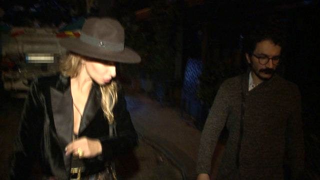 Evli iş adamıyla gündeme gelen Tuba Ünsal, Behzat Ç.'nin oyuncusu ile yakalandı