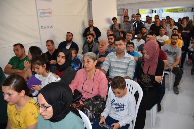 Pendik'te 4. Geleneksel Kitap Fuarı’nın ilk söyleşisi gerçekleşti