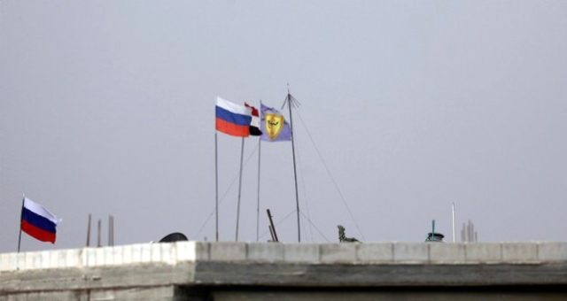 Kritik şehir Münbiç'ten ABD'nin çekilmesi sonrası Rusya devriye görevinde!