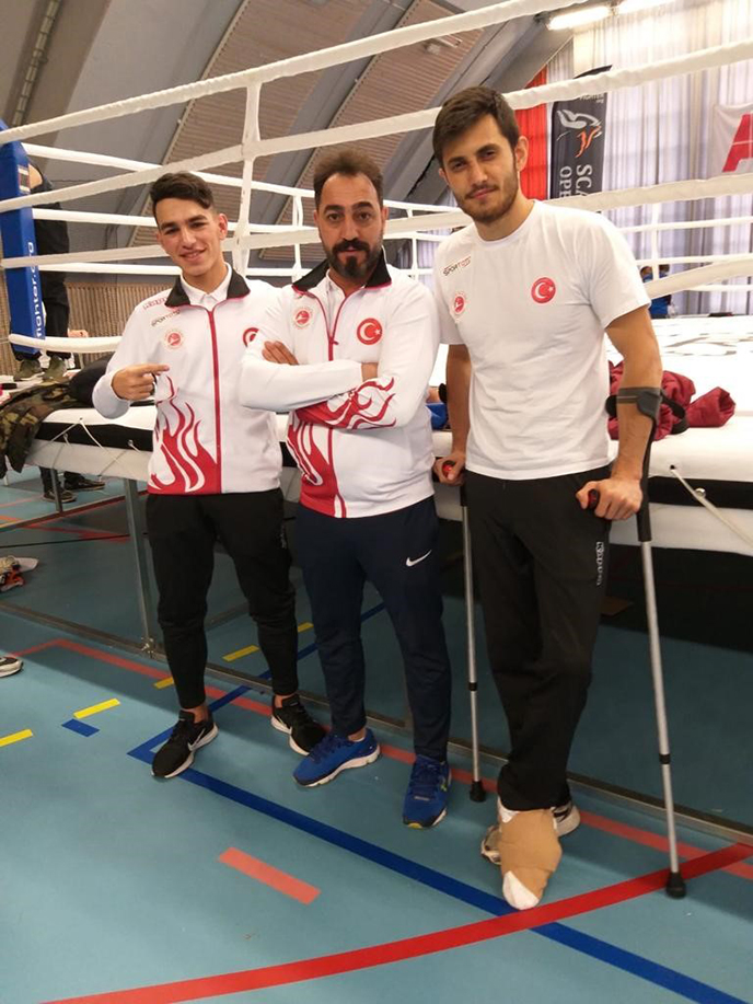 Tuzla Belediyesi sporcuları gururlandırmaya devam ediyor