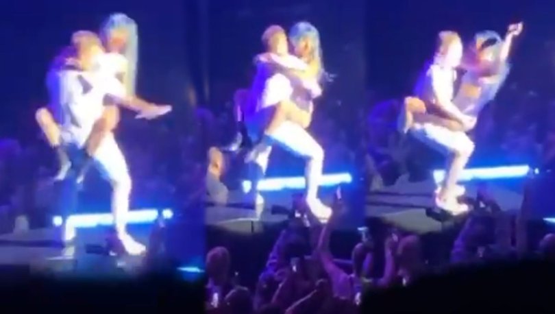 Layd Gaga'dan kucak dansı sonrası şimdi de küvette çıplak poz