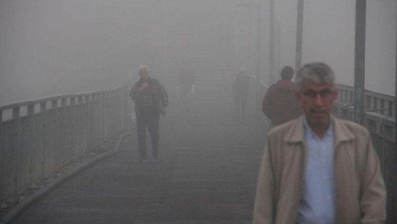 İstanbul'daki sis, deniz ve kara trafiğini olumsuz etkiledi