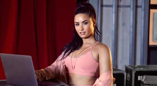 Ünlü şarkıcı Demi Lovato'nun Snapchat fotoğrafları hacklendi