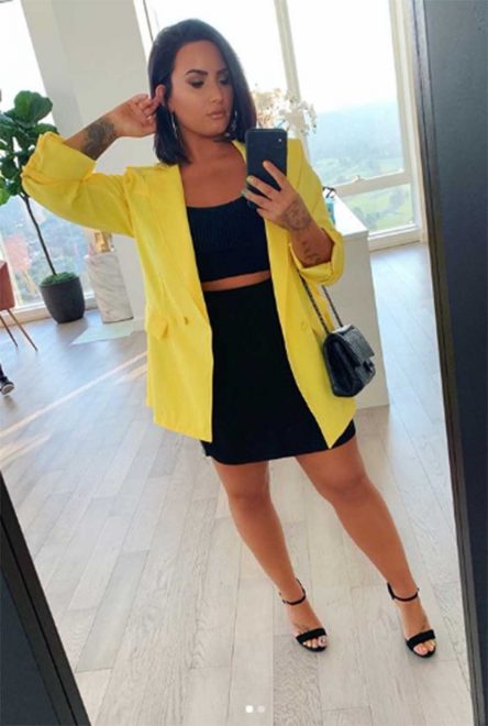 Ünlü şarkıcıya hacker şoku... Özel fotoğrafları sızdırıldı!