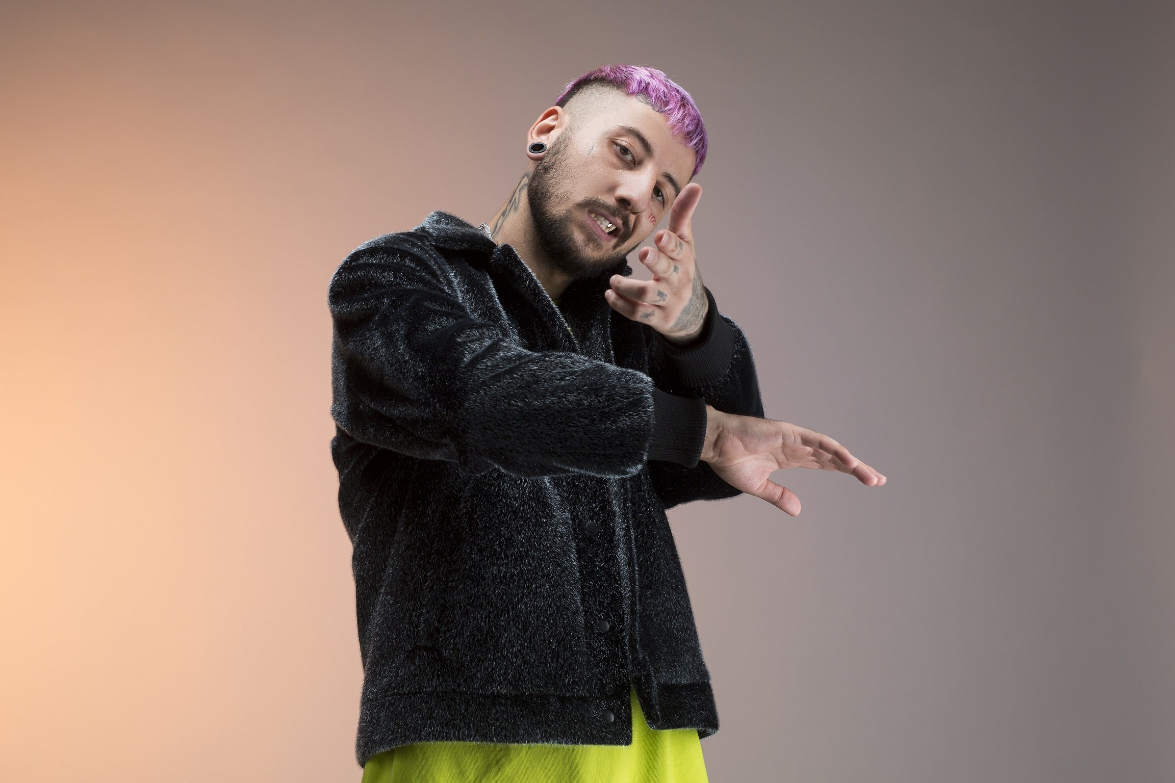 Ünlü şarkıcıdan olay sözler: Kültür Bakanlığı’ndan onaylı olan şarkılarımdan yargılanıyorum