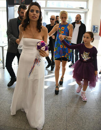 Zeynep Casalini kızı Ceren'i evlendirdi, Türkan Şoray nikah şahidi oldu