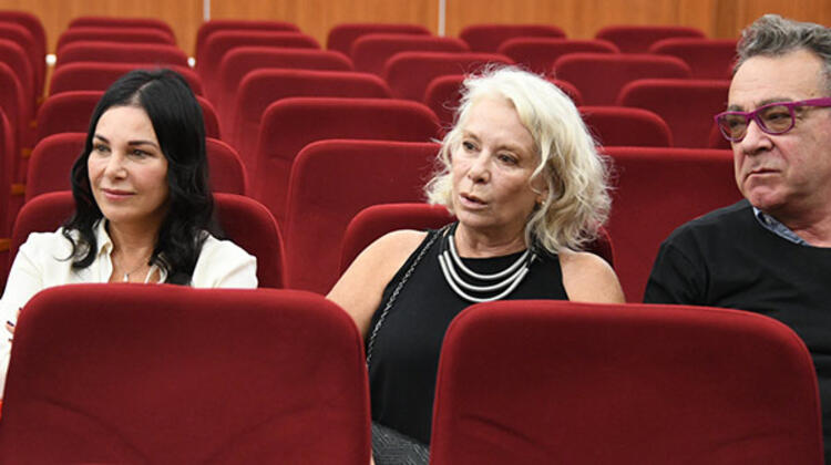 Zeynep Casalini kızı Ceren'i evlendirdi, Türkan Şoray nikah şahidi oldu