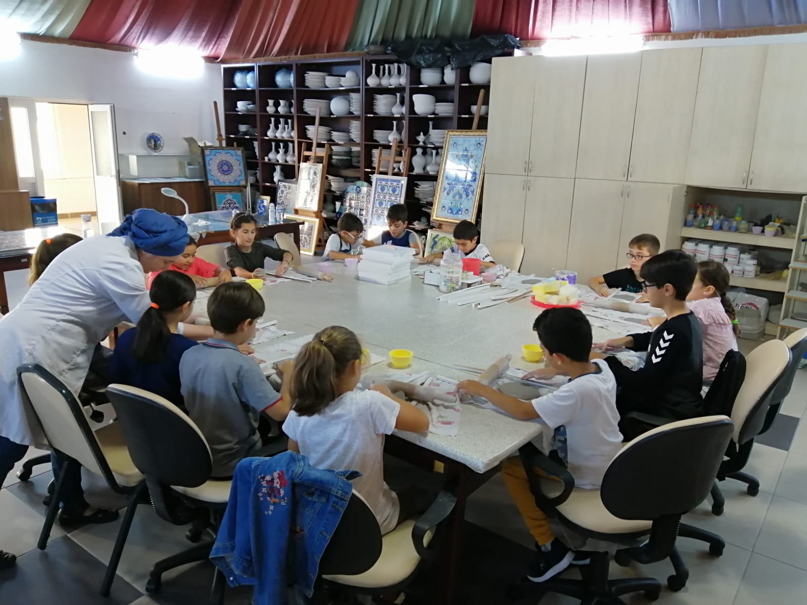 Pendik'te çocuklar sanatla içiçe oluyor