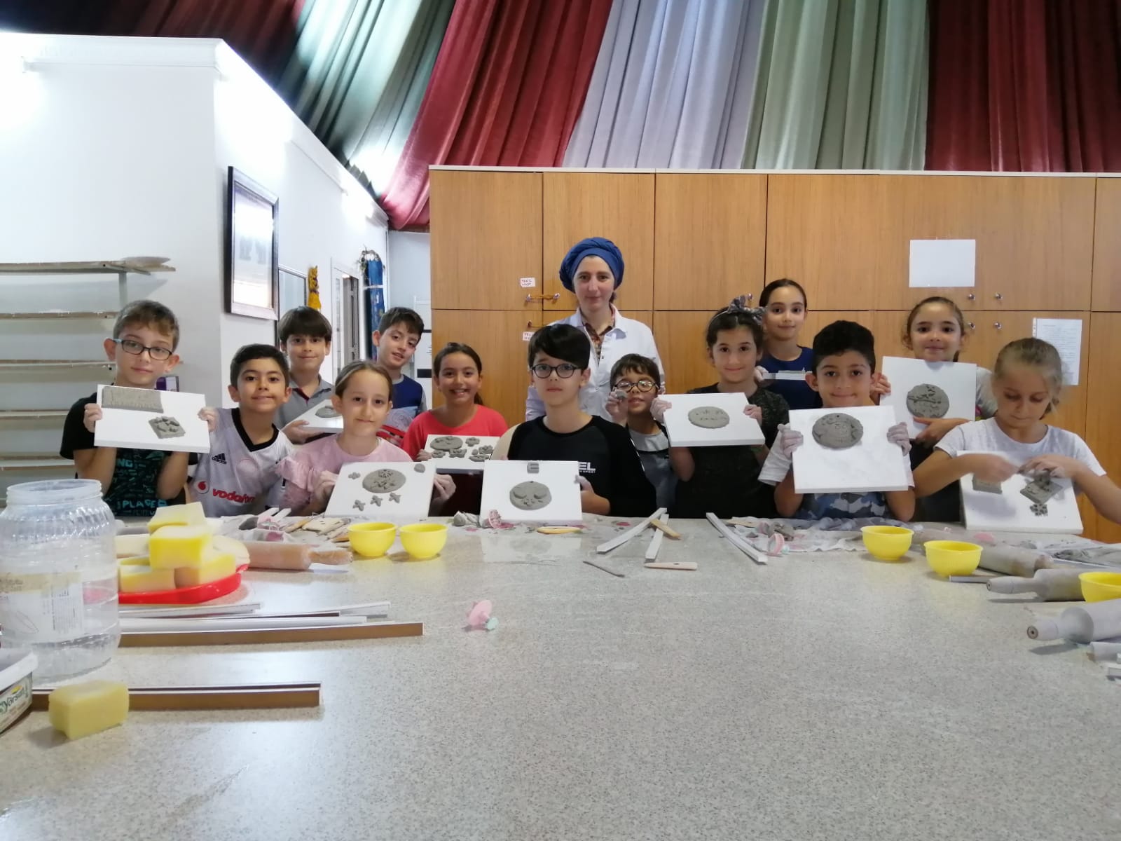 Pendik'te çocuklar sanatla içiçe oluyor