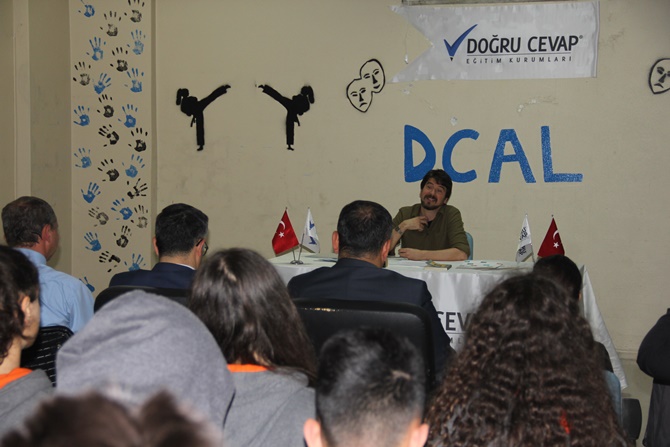 Pendik Doğru Cevap Anadolu Lisesi ünlü yazar Hakan Bıçakçı’yı ağırladı