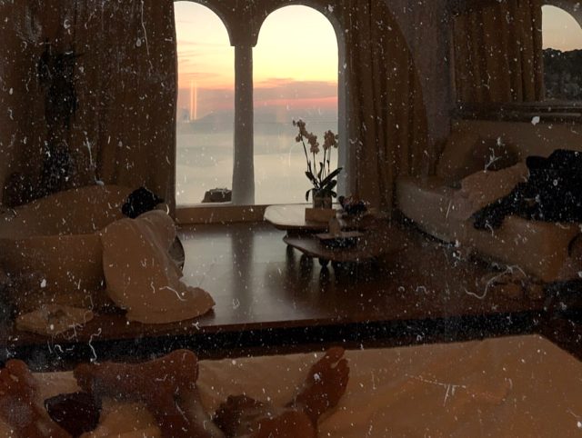 Sevgilisiyle samimi pozlar veren Şeyma Subaşı'nın annesinden uyarı