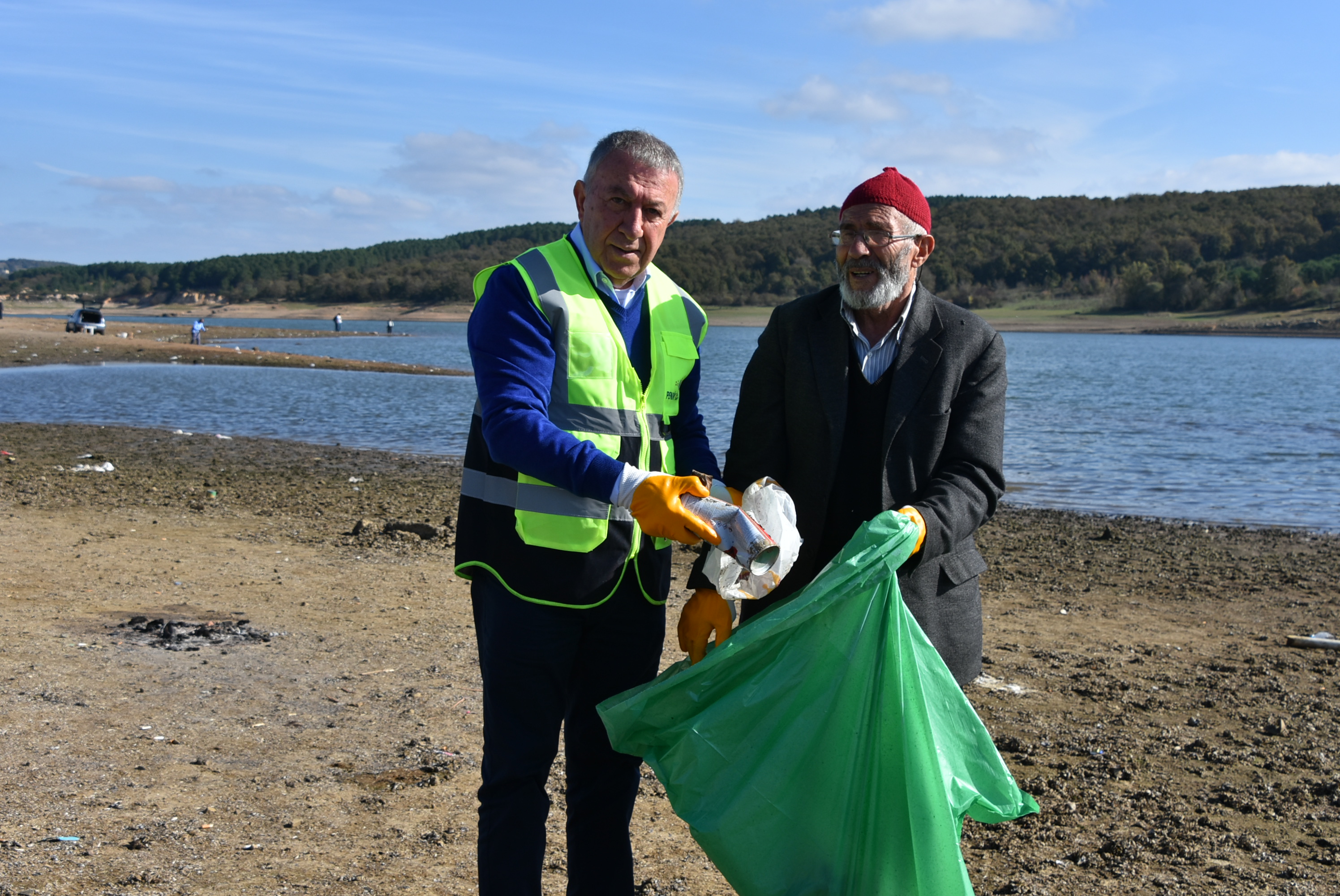Pendik çevre temizliği için ele ele verdi