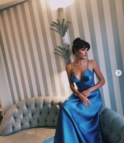 Hande Erçel'in annesine yazdığı duygusal yazı takipçilerini hüzünlendirdi