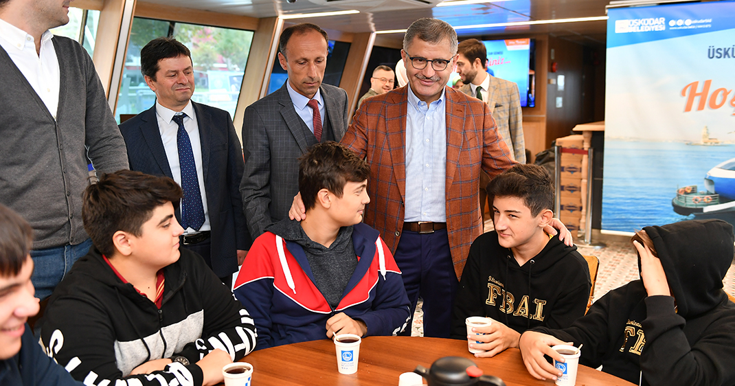 Üsküdar Valide Sultan Gemisi'nde Boğaz'ın eşsiz tarihi anlatıldı