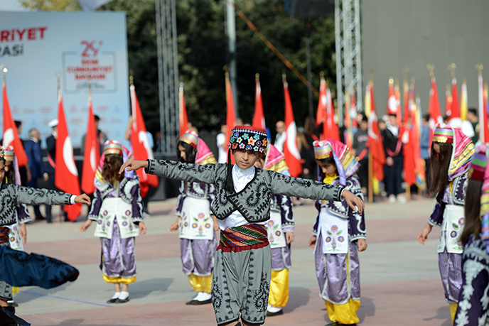 Tuzla'da Cumhuriyet coşkuyla kutlandı