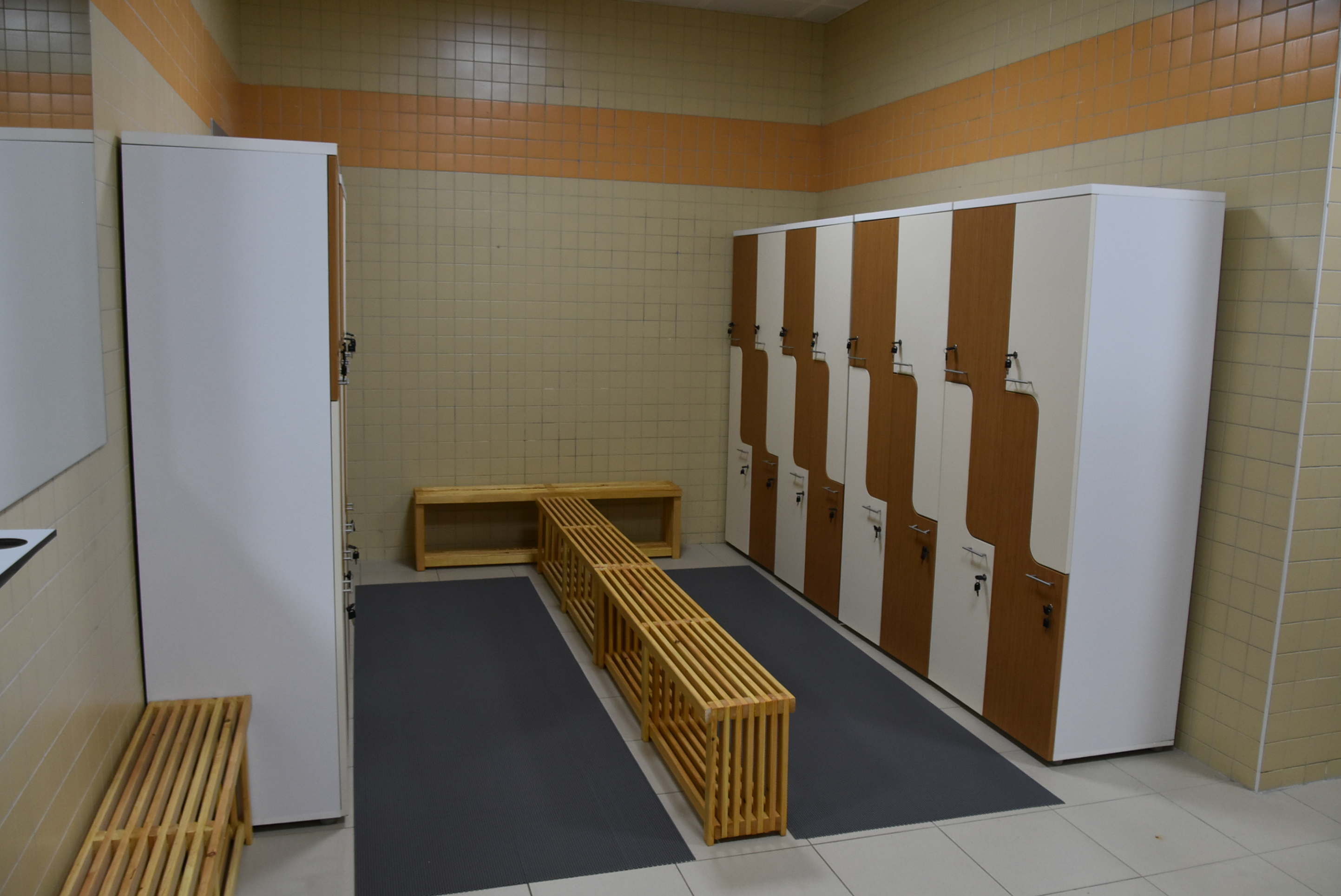 Aydos Spor Merkezi Yüzme Havuzu Pendik'te hizmete açıldı