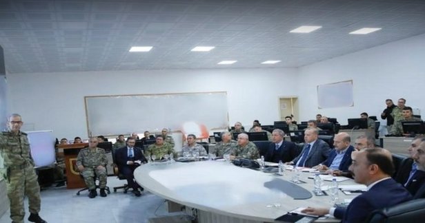 Cumhurbaşkanı Recep Tayyip Erdoğan, Suriye sınırında