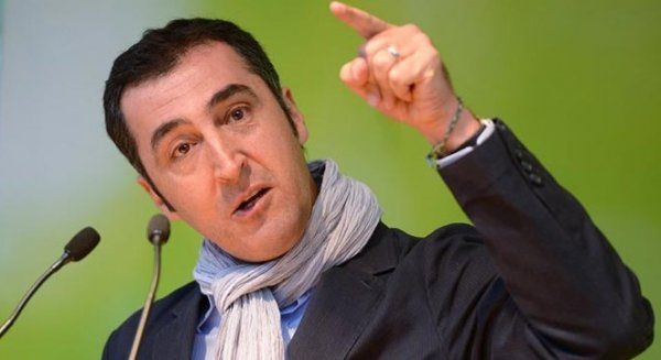 Aşırı sağcı grup, Türk kökenli milletvekilini ölümle tehdit etti