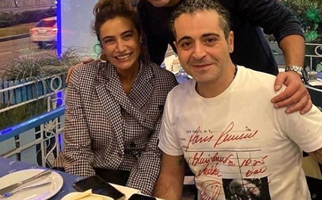 Bir davette sahne alan Sıla, Hazer Amani ile dudak dudağa video çekti