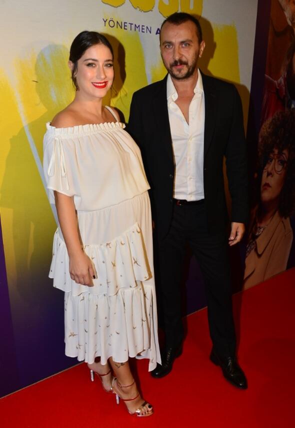 Hazal Kaya'nın evinde yangın çıktı