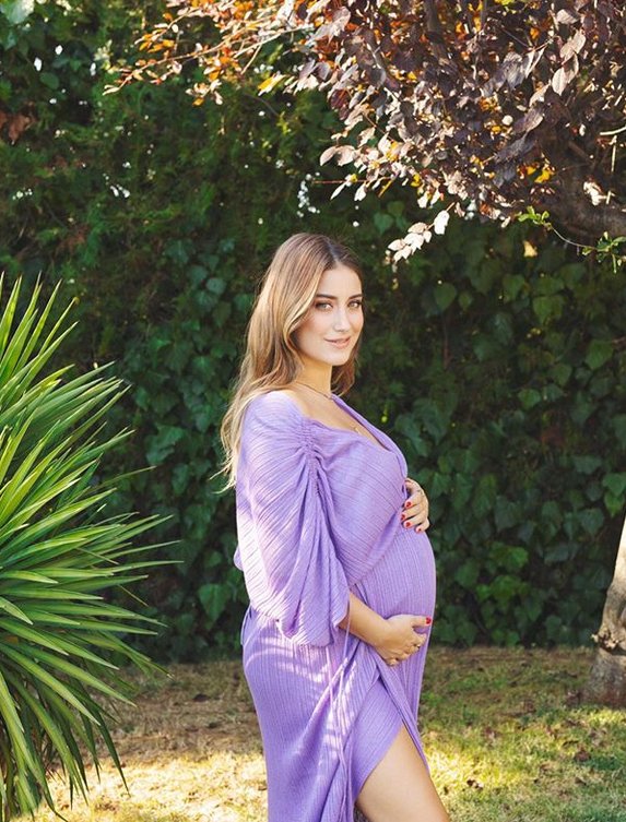 Hazal Kaya'nın evinde yangın çıktı