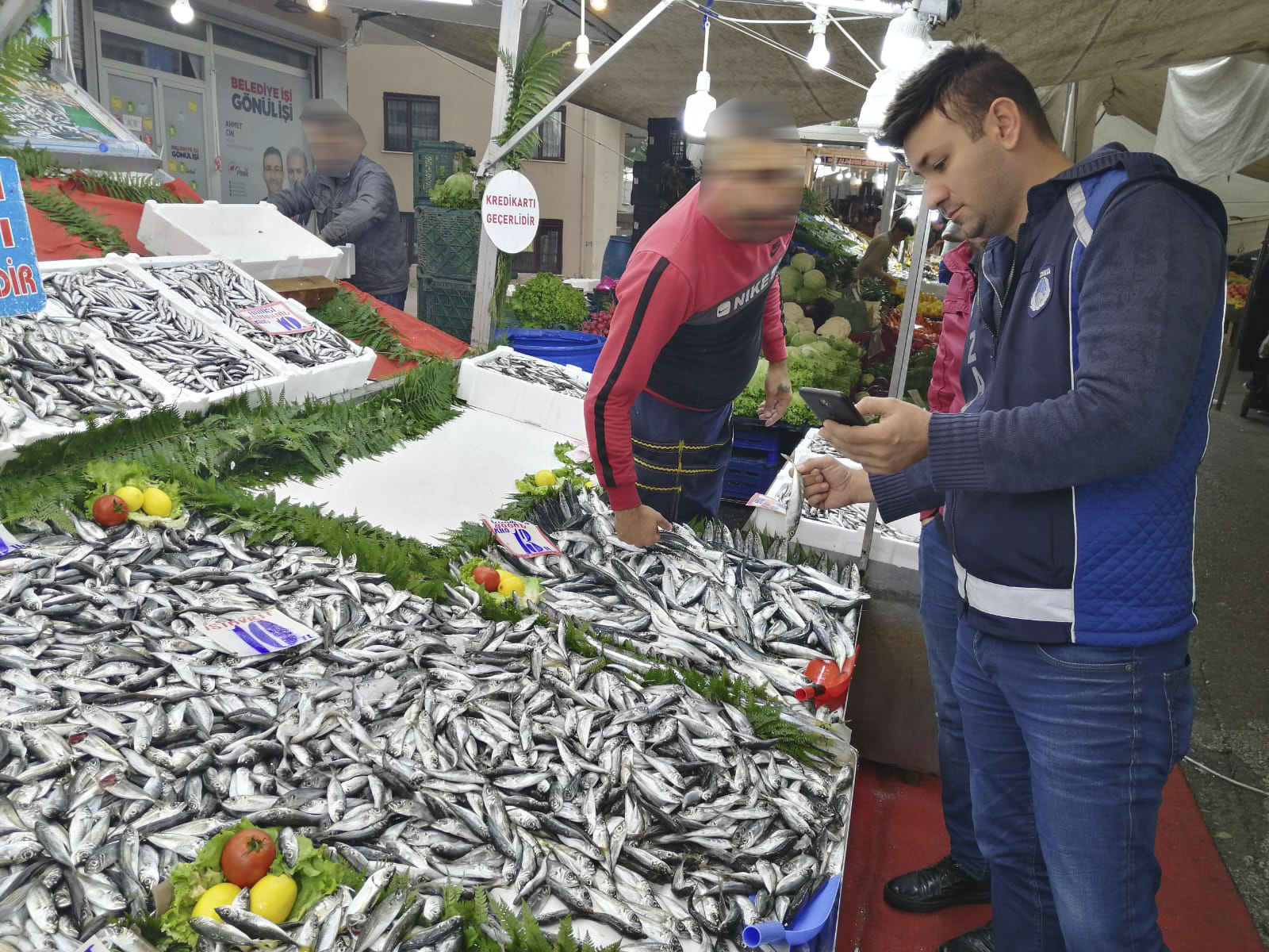 Pendik balık denetimine hız kesmeden devam ediyor