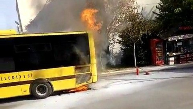 Halk Otobüsünde yangın paniği 