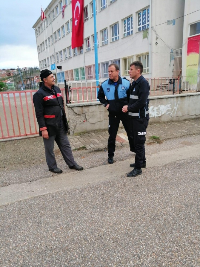 Çan Belediye zabıtalardan sokak sokak vatandaşların yanında