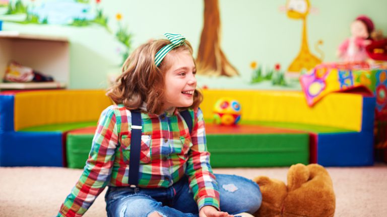 Otizm nedir? Belirtileri nelerdir? Otizm neden olur?