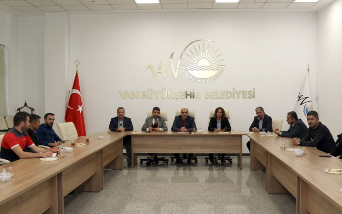Van Büyükşehir Belediyesi Gençlik ve Spor Kulübünden istişare toplantısı