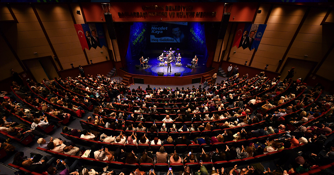 Üsküdar, Türk Halk Müziği Sanatçısı Necdet Kaya'yı ağırladı