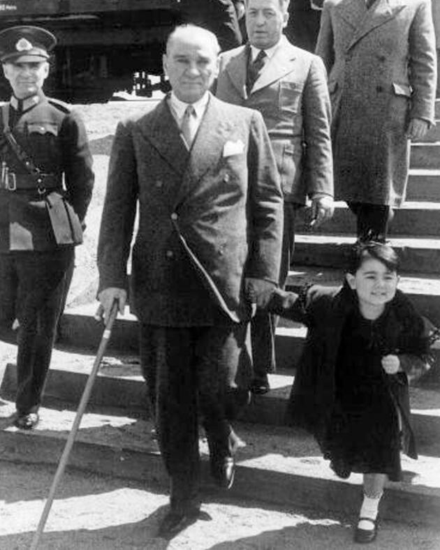 10 Kasım'a özel video! Atatürk'ün ilk kez izleyeceğiniz görüntüleri