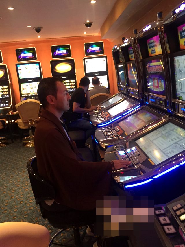 Serdar Ortaç kumardan 120 bin dolar kaybetti